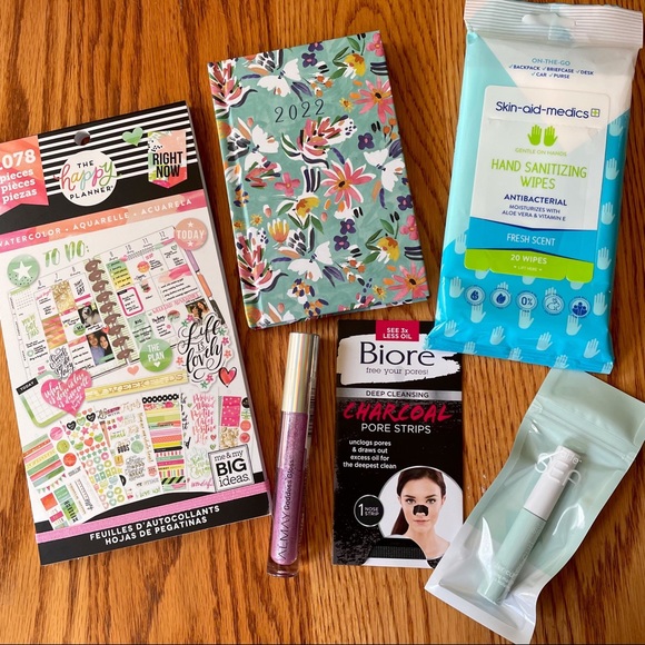 Urban Outfitters Accessories - ~~NEW GOODIE BOXES, $20~~